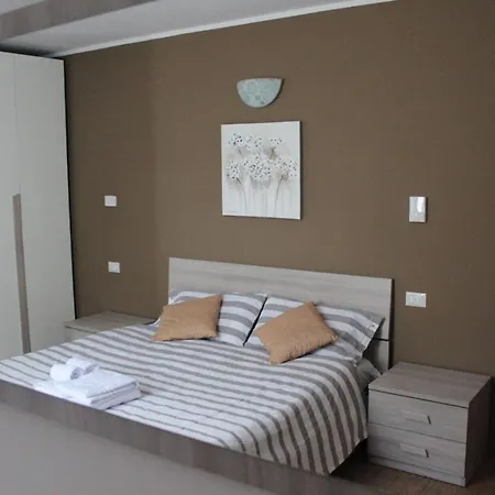 La Maison Di Gabriella E Alfredo Apartment Edolo